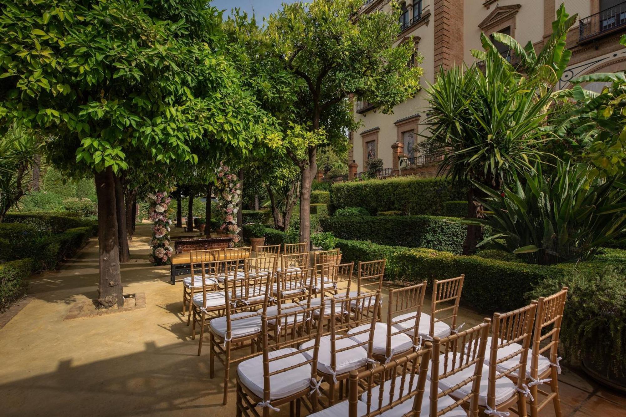 Hotel Alfonso Xiii, A Luxury Collection Hotel, Siviglia Esterno foto The garden