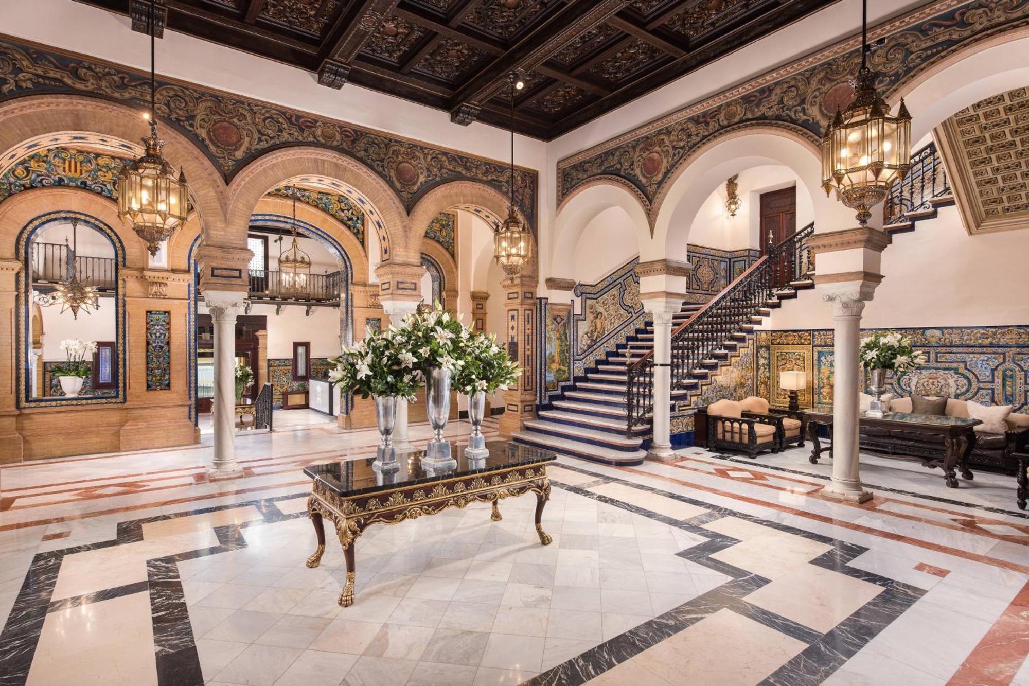 Hotel Alfonso Xiii, A Luxury Collection Hotel, Siviglia Esterno foto The lobby of the hotel