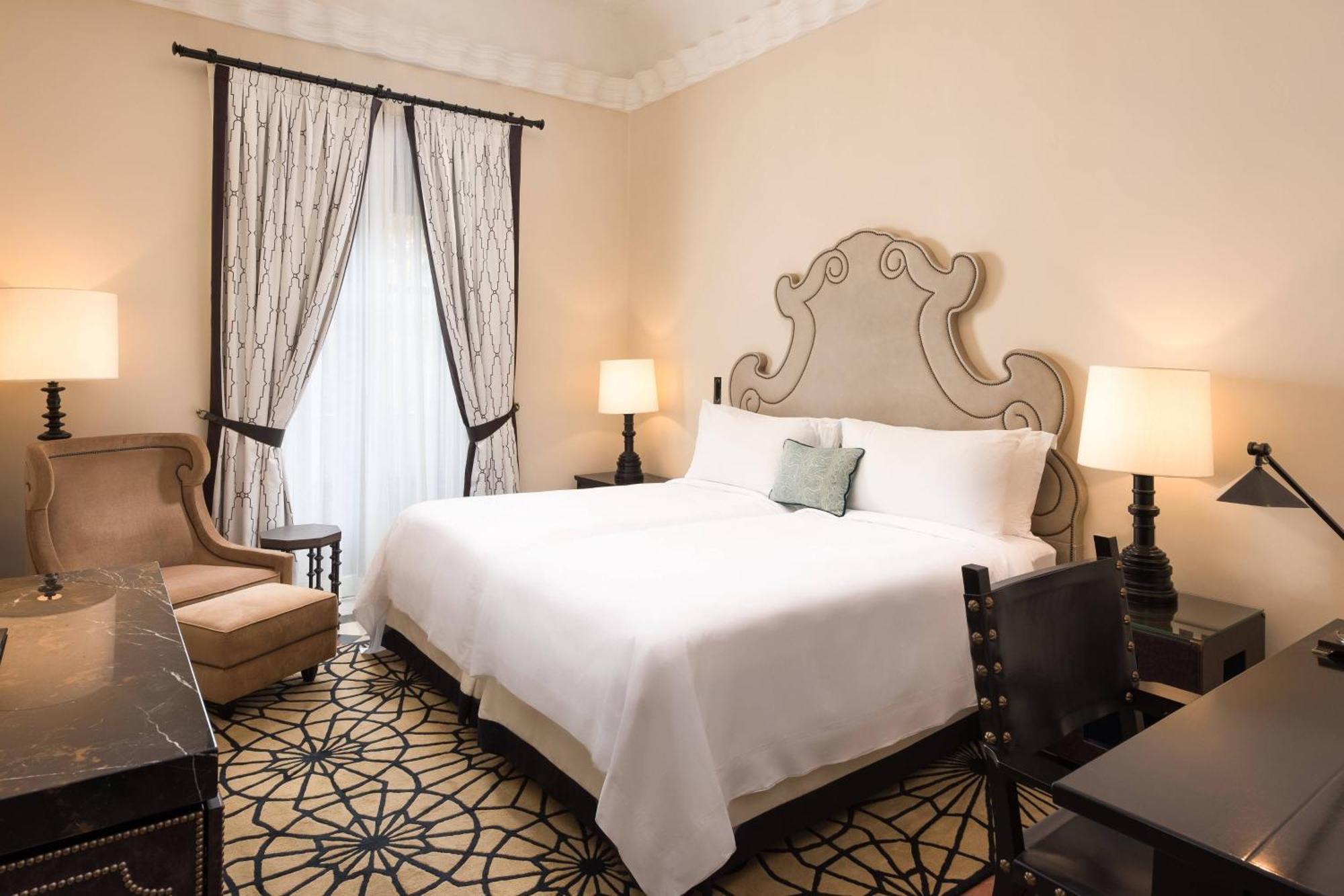 Hotel Alfonso Xiii, A Luxury Collection Hotel, Siviglia Esterno foto A guest room at the hotel